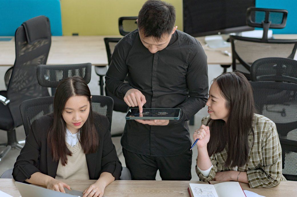 Mỗi vai trò chỉ học phần mình dùng, nên buổi đào tạo ngắn và dễ nhớ.